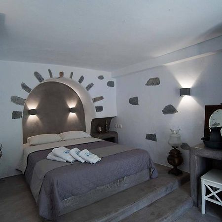 The Big Blue Hotel Ormos Aigialis Екстериор снимка