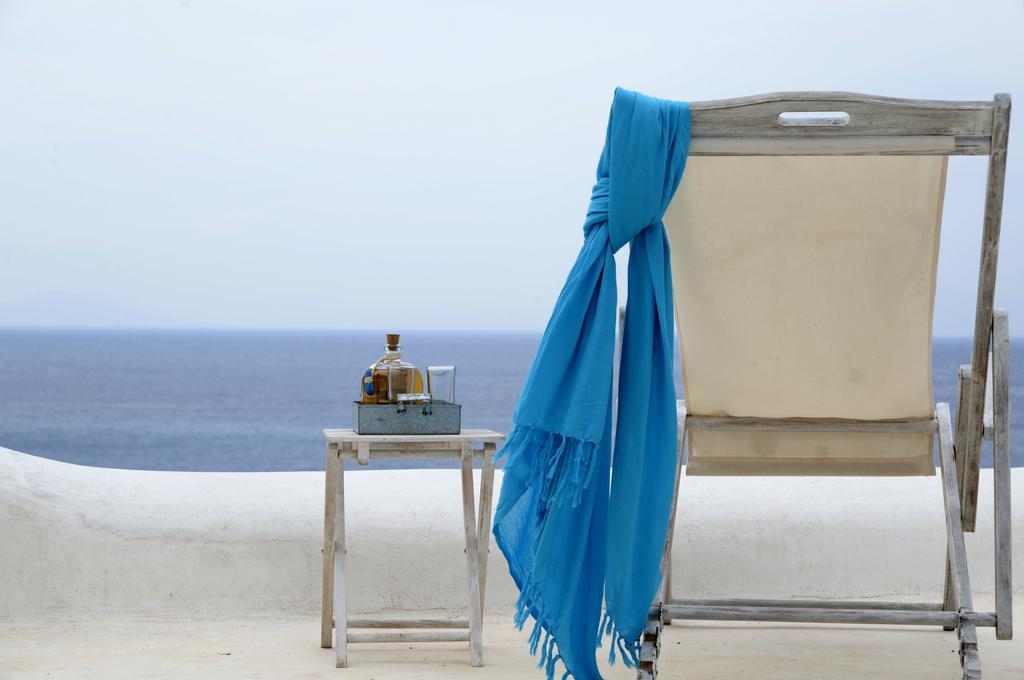 The Big Blue Hotel Ormos Aigialis Екстериор снимка